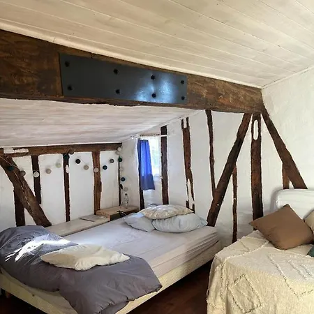 Lectoure, Agreable Maison De Ville Au Calme Lectoure